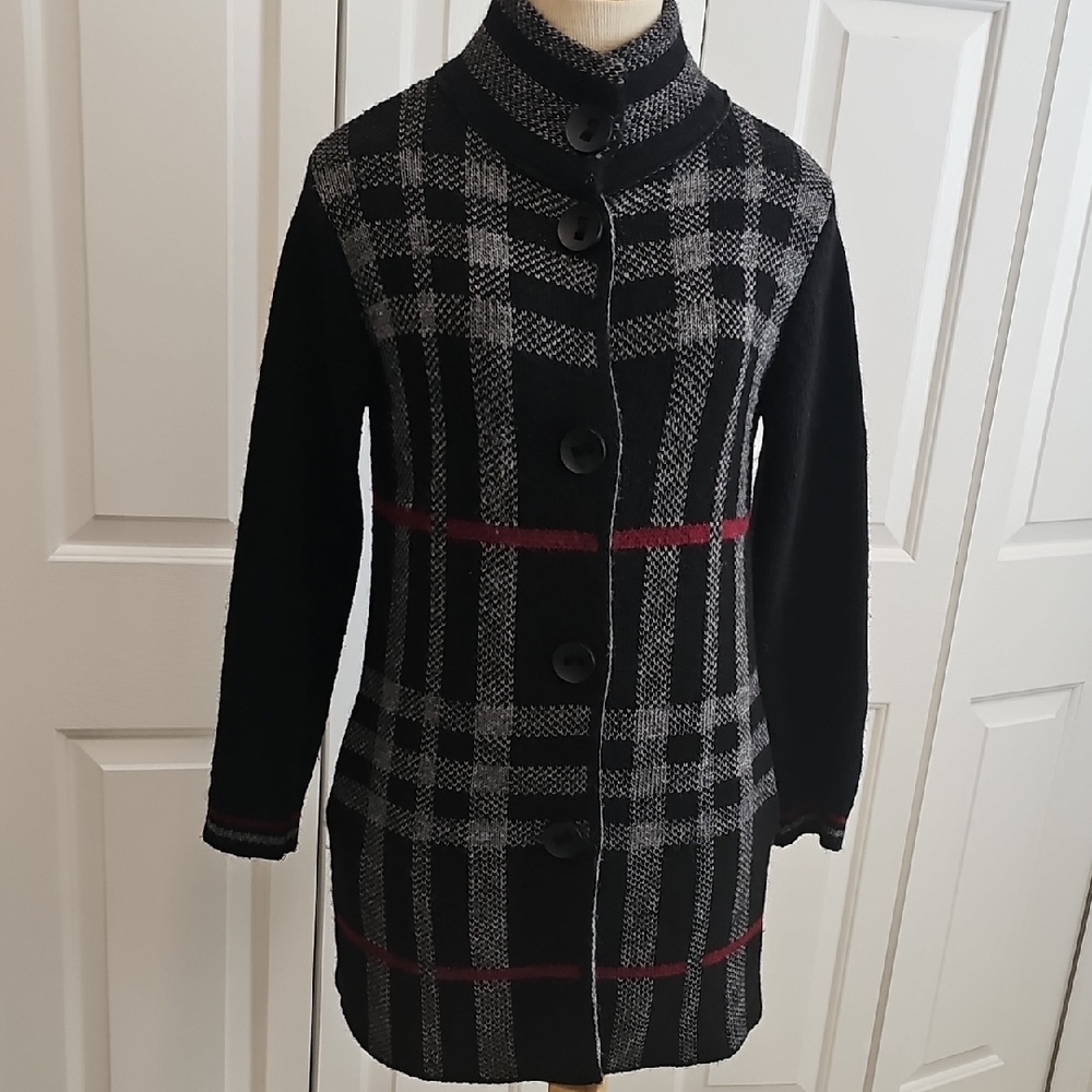 Elisabetta Collection Italy Women's Black and Gray Plaid‎ Coat Sweater. Meduim